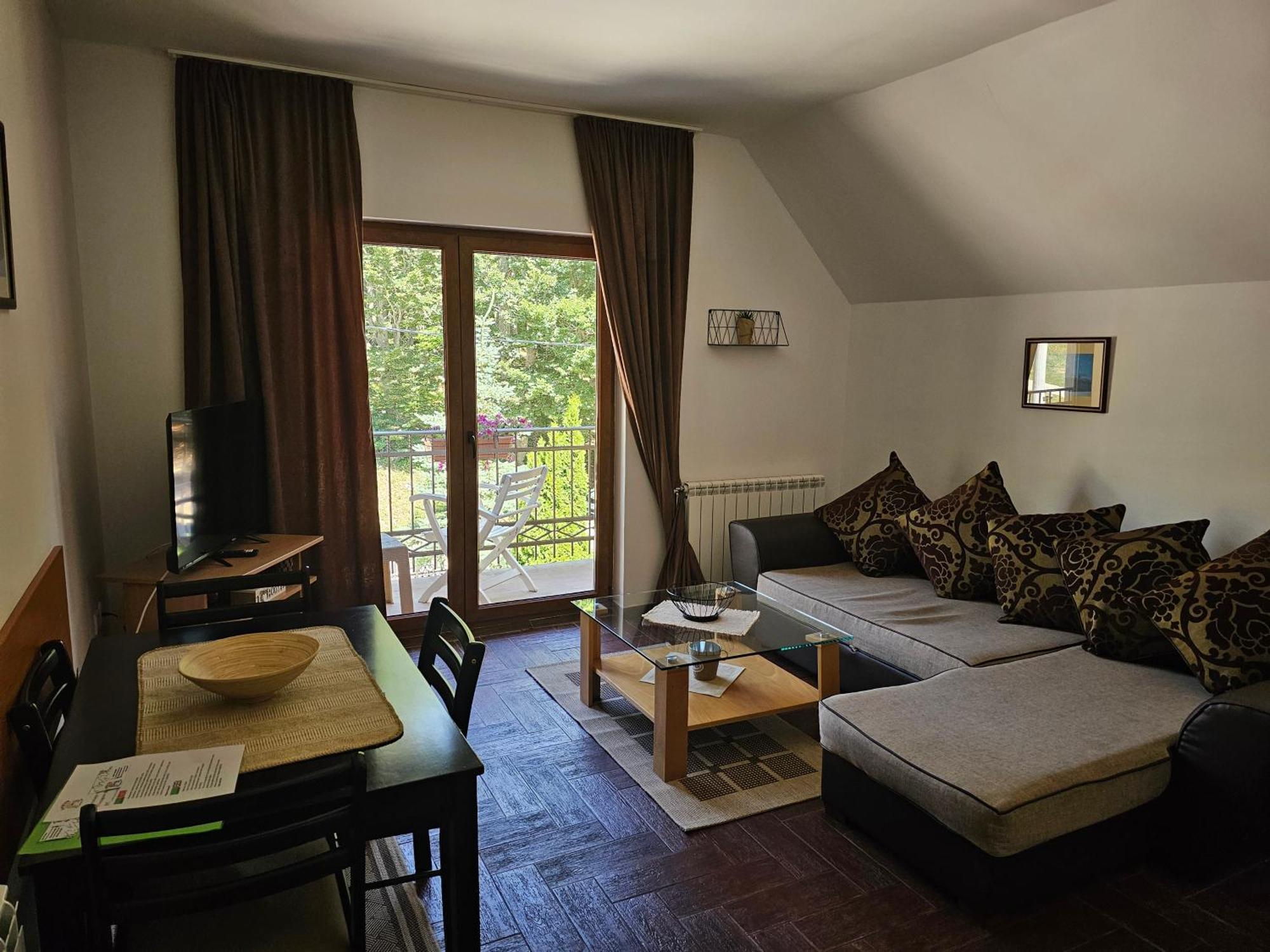זבליאק Gorska Vila Apartments מראה חיצוני תמונה